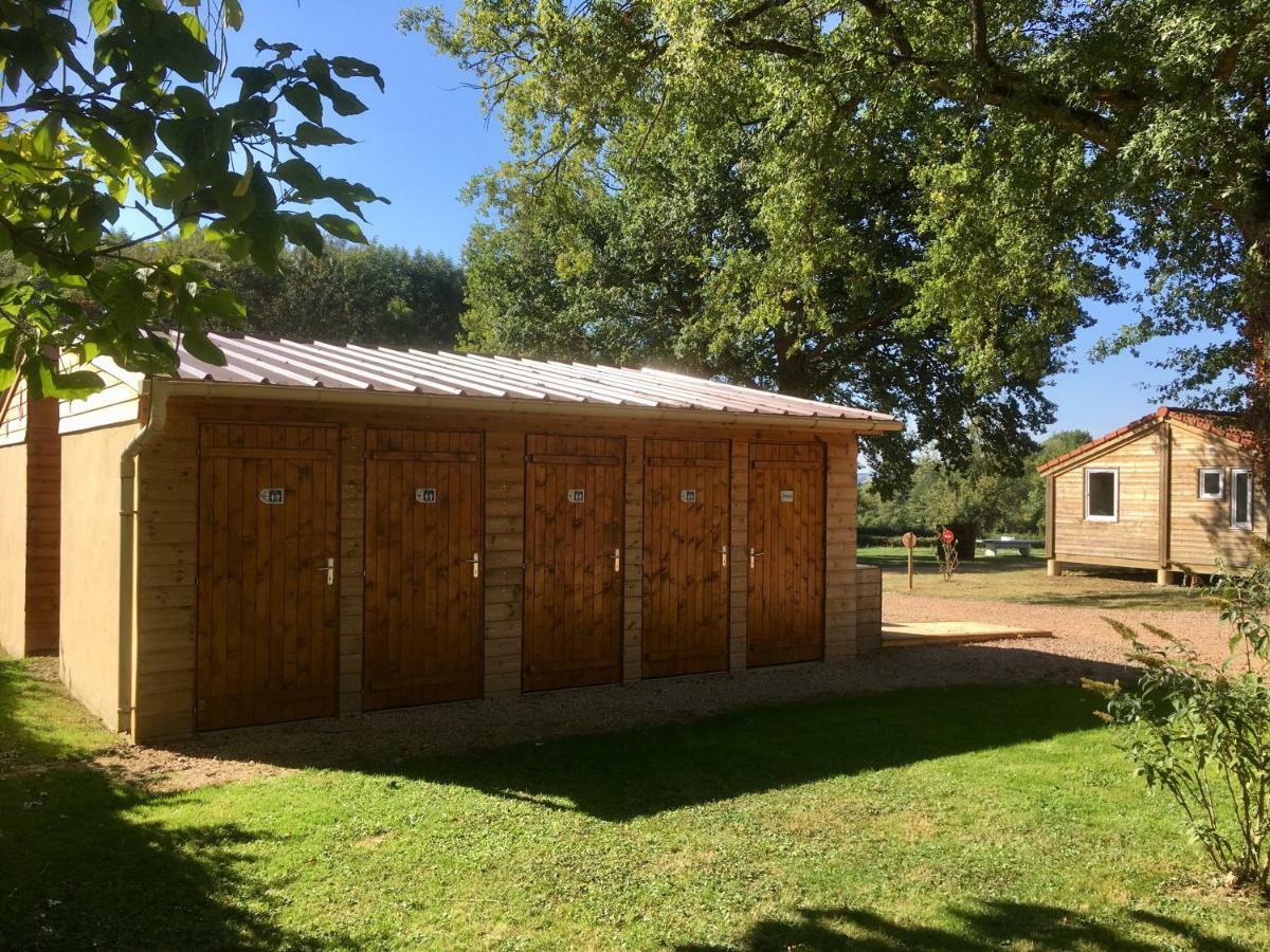 Camping Des Papillons Lalizolle Exterior photo